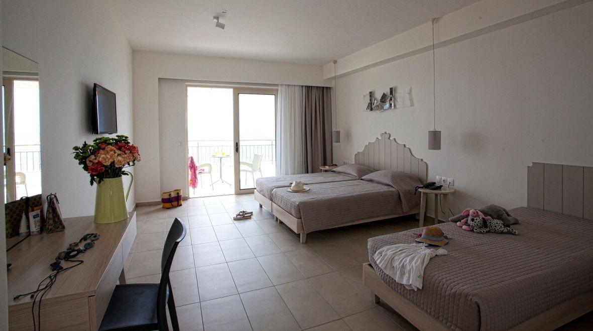 Maravel Star Art Hotel Adelianos Kampos Ngoại thất bức ảnh
