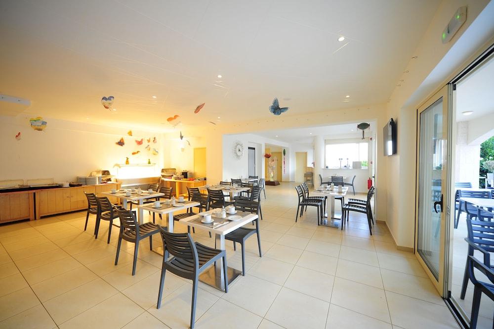 Maravel Star Art Hotel Adelianos Kampos Ngoại thất bức ảnh